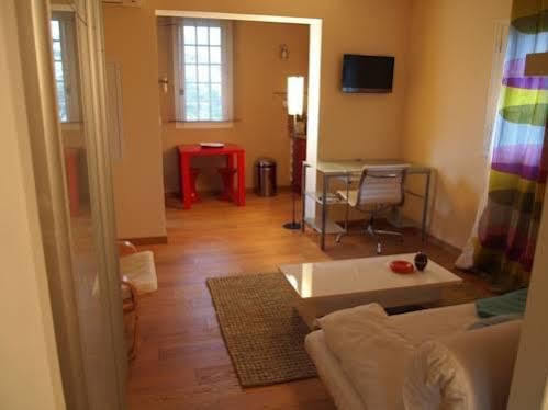 Pergola Apartment *
